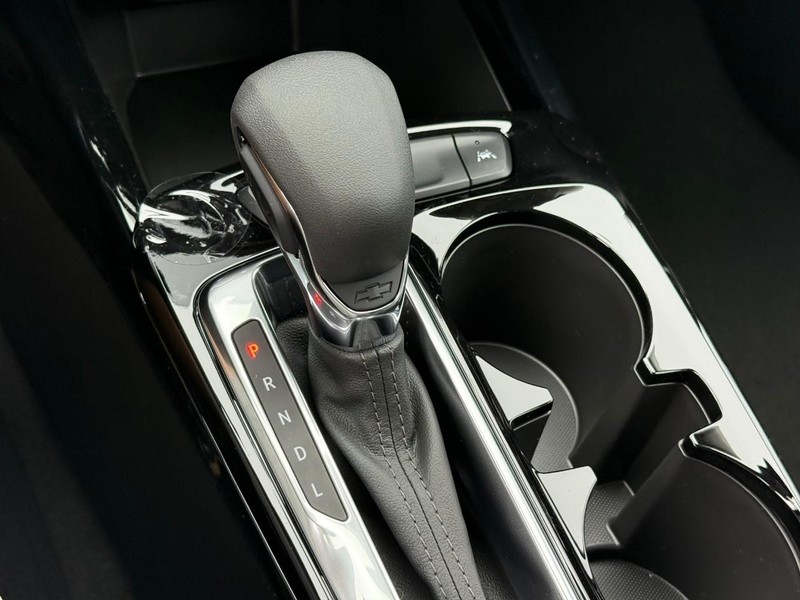 Chevrolet Trax Vehicle Full-screen Gallery Image 15