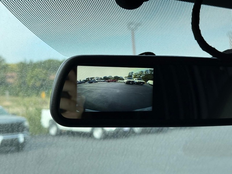 Chevrolet Express Cargo Van Vehicle Full-screen Gallery Image 8