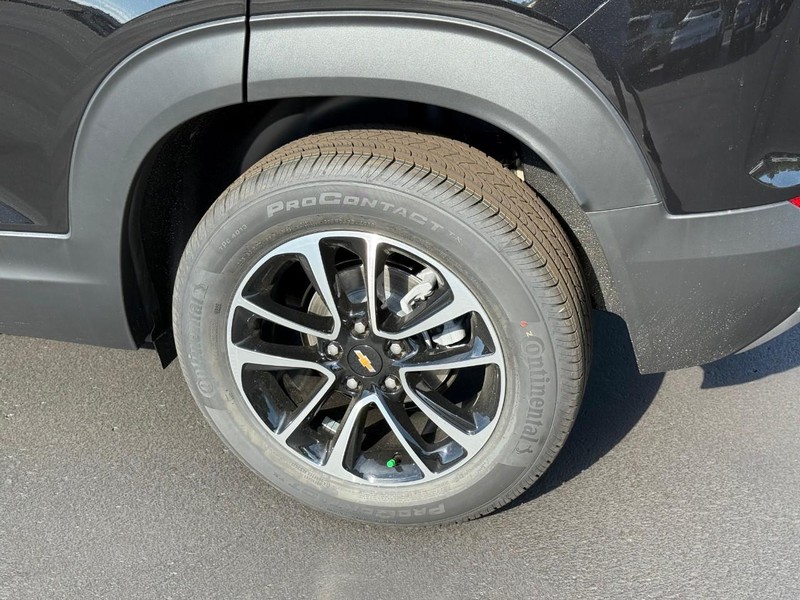 Chevrolet TrailBlazer Vehicle Full-screen Gallery Image 3