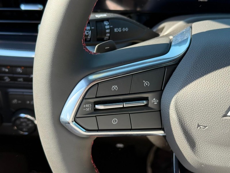 Chevrolet Tahoe Vehicle Full-screen Gallery Image 15