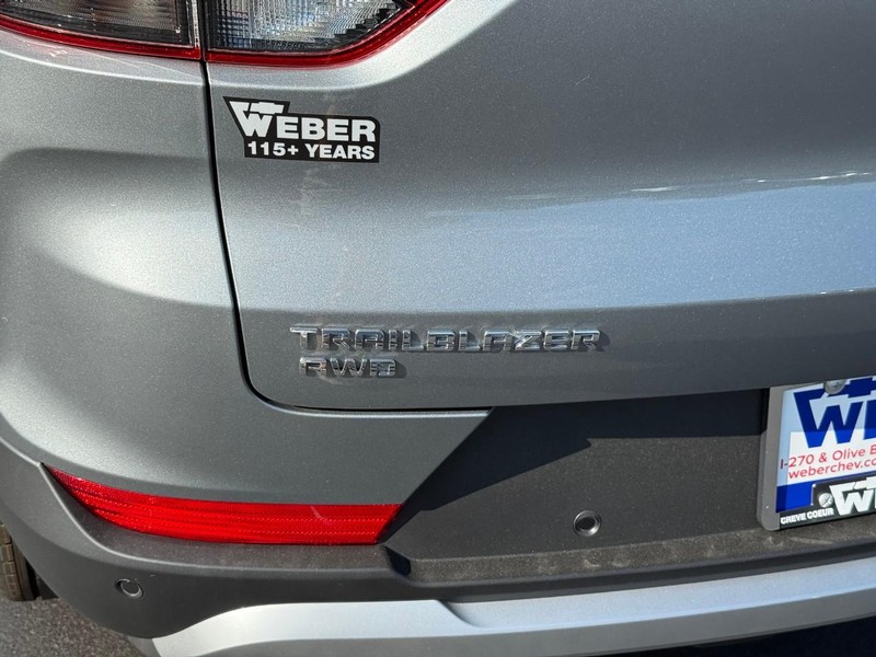 Chevrolet TrailBlazer Vehicle Full-screen Gallery Image 5