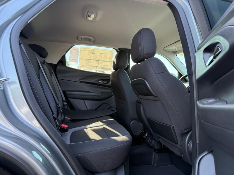 Chevrolet TrailBlazer Vehicle Full-screen Gallery Image 6