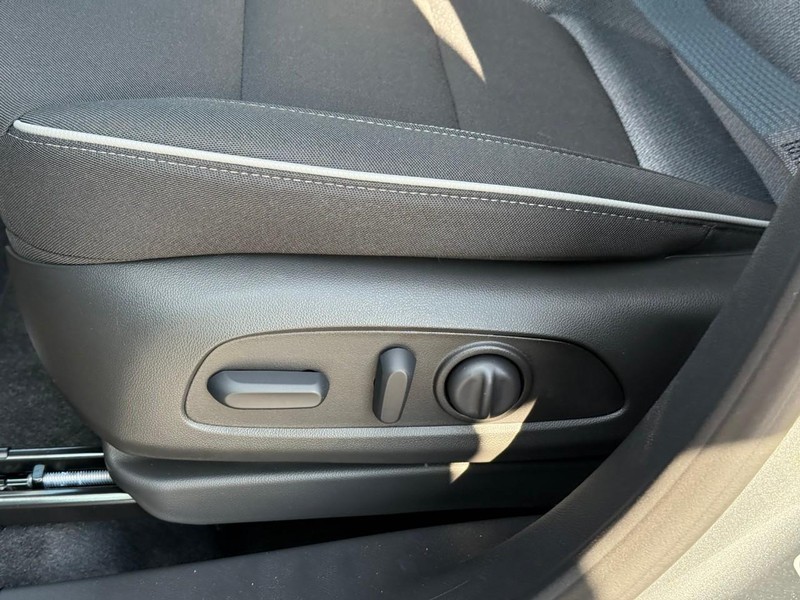 Chevrolet TrailBlazer Vehicle Full-screen Gallery Image 13