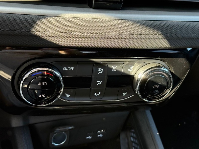 Chevrolet TrailBlazer Vehicle Full-screen Gallery Image 17