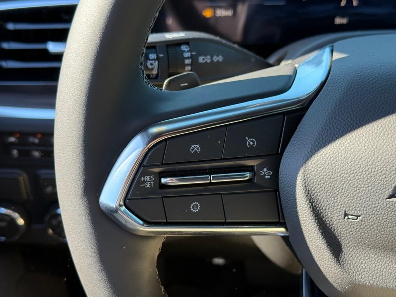 Chevrolet Tahoe Vehicle Full-screen Gallery Image 16