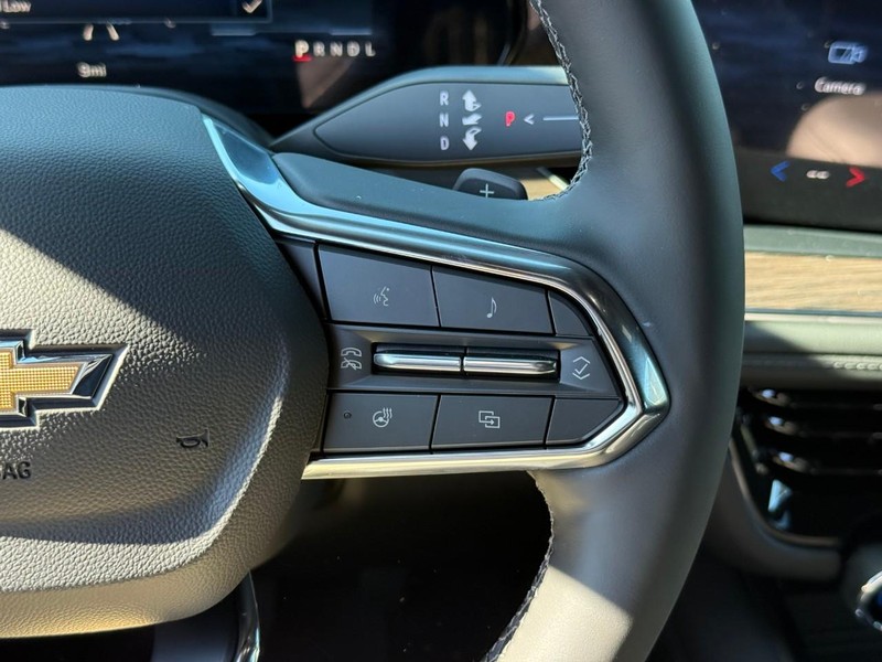 Chevrolet Tahoe Vehicle Full-screen Gallery Image 17