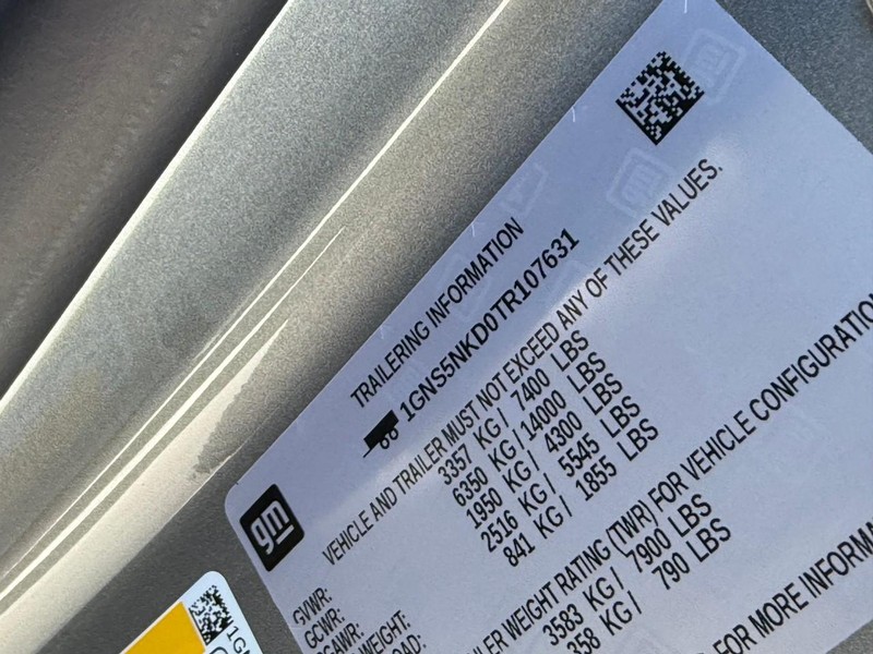 Chevrolet Tahoe Vehicle Full-screen Gallery Image 19