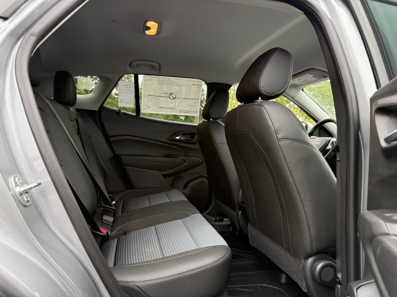 Chevrolet Trax Vehicle Full-screen Gallery Image 5