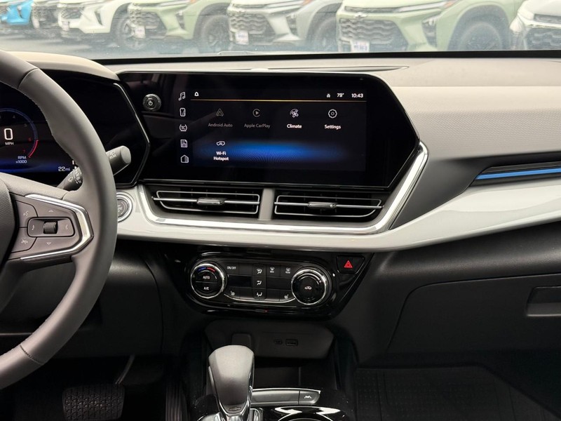 Chevrolet Trax Vehicle Full-screen Gallery Image 9