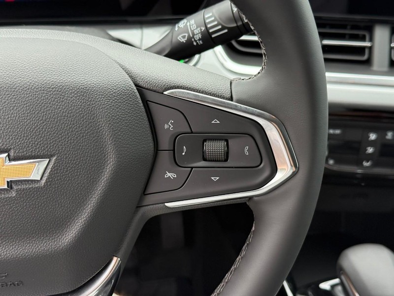 Chevrolet Trax Vehicle Full-screen Gallery Image 15