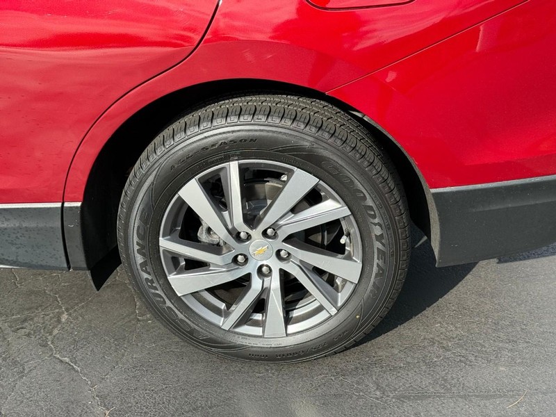 Chevrolet Equinox Vehicle Full-screen Gallery Image 4