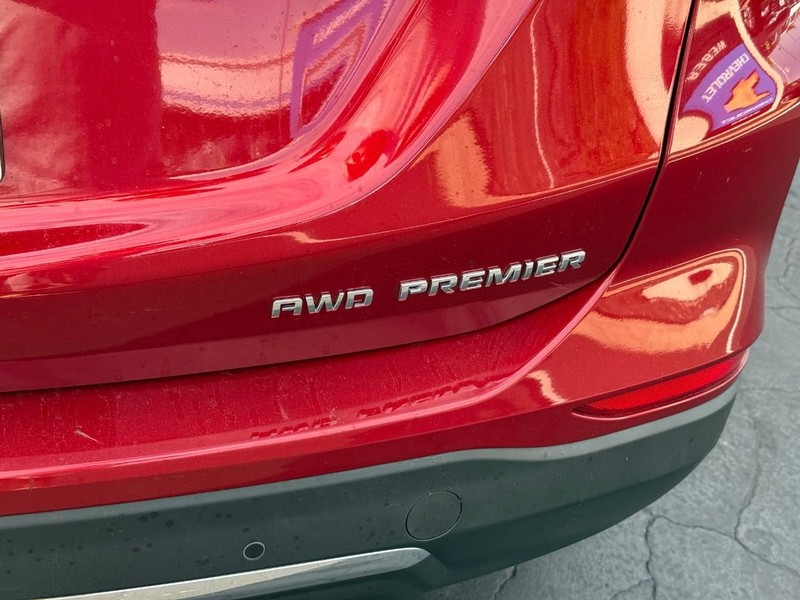 Chevrolet Equinox Vehicle Full-screen Gallery Image 5