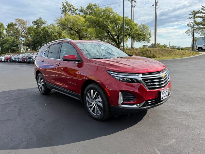 Chevrolet Equinox Vehicle Full-screen Gallery Image 9