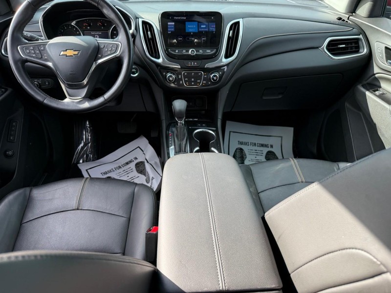 Chevrolet Equinox Vehicle Full-screen Gallery Image 12