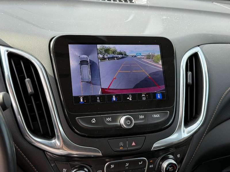 Chevrolet Equinox Vehicle Full-screen Gallery Image 25