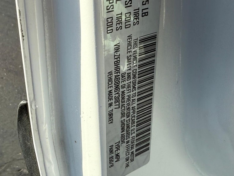 Ram ProMaster City Cargo Van Vehicle Full-screen Gallery Image 17