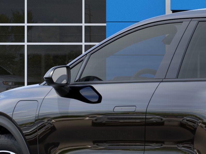 Chevrolet Equinox EV Vehicle Full-screen Gallery Image 12