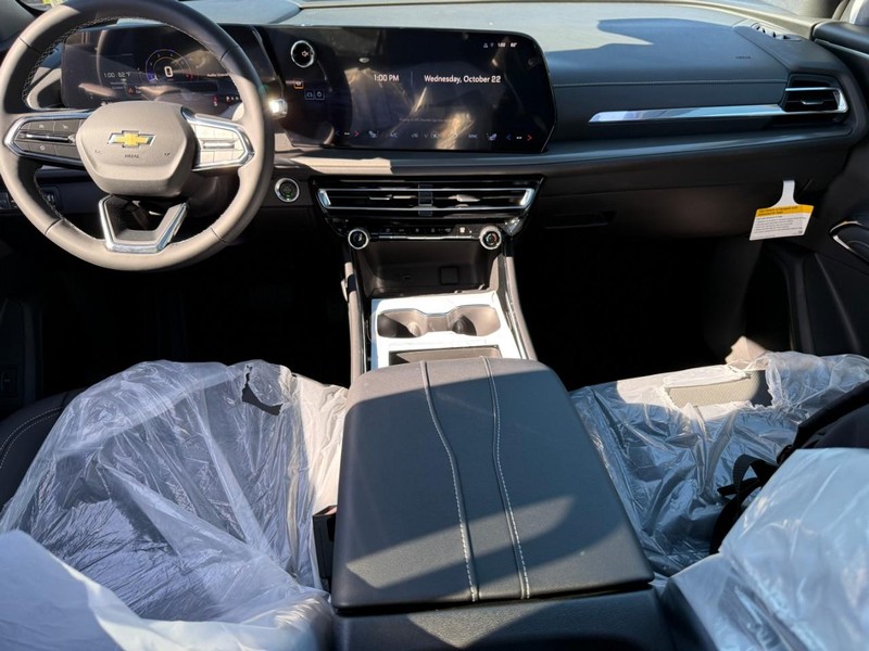 Chevrolet Traverse Vehicle Full-screen Gallery Image 7