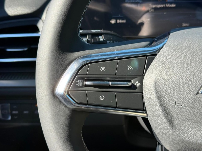 Chevrolet Traverse Vehicle Full-screen Gallery Image 12