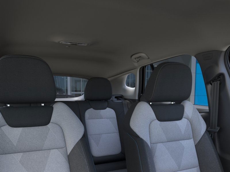 Chevrolet Trax Vehicle Full-screen Gallery Image 24