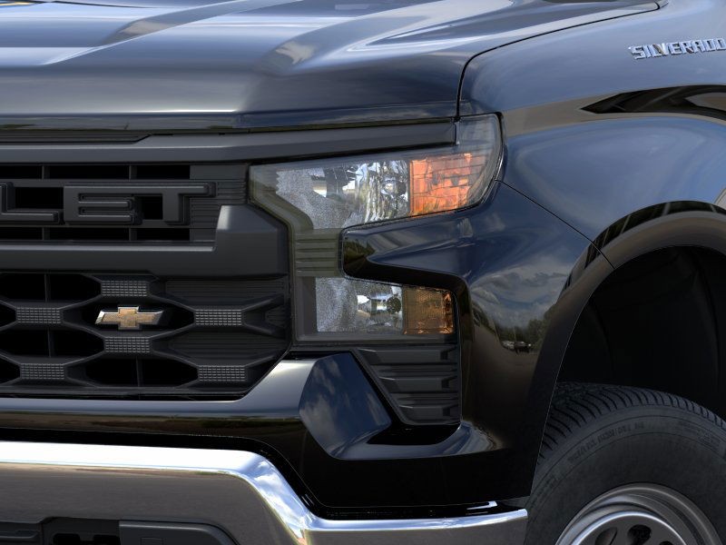 Chevrolet Silverado 1500 Vehicle Full-screen Gallery Image 10