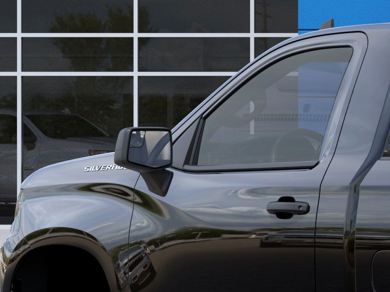 Chevrolet Silverado 1500 Vehicle Full-screen Gallery Image 12