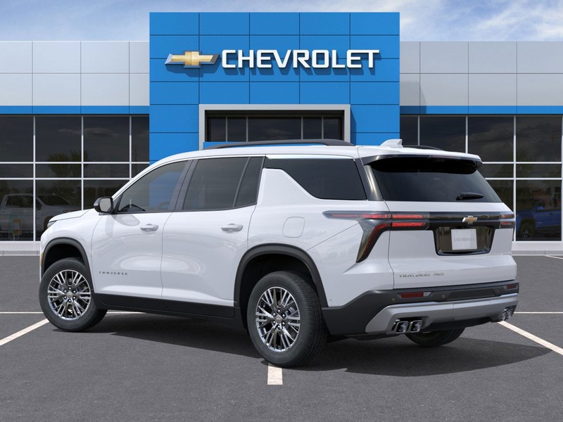 Chevrolet Traverse Vehicle Full-screen Gallery Image 3
