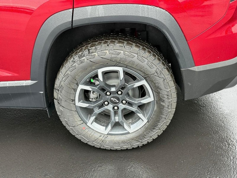 Chevrolet Equinox Vehicle Full-screen Gallery Image 4