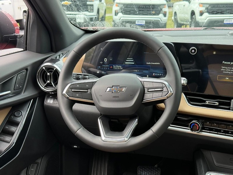 Chevrolet Equinox Vehicle Full-screen Gallery Image 7