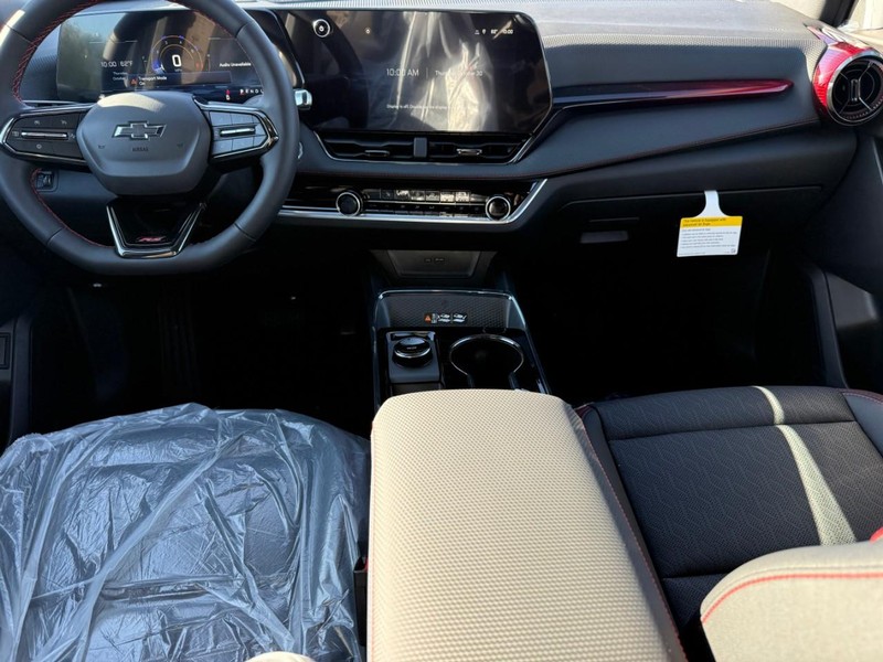 Chevrolet Equinox Vehicle Full-screen Gallery Image 7