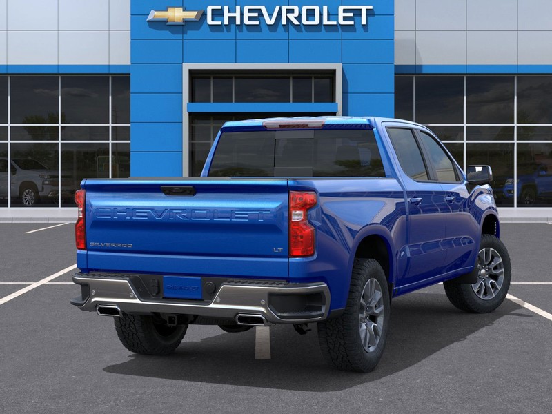 Chevrolet Silverado 1500 Vehicle Full-screen Gallery Image 4