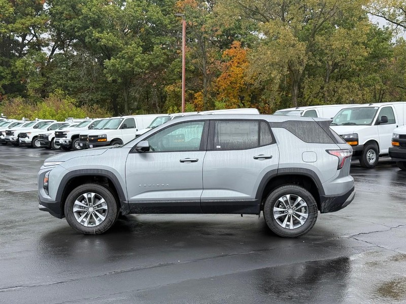 Chevrolet Equinox Vehicle Full-screen Gallery Image 2