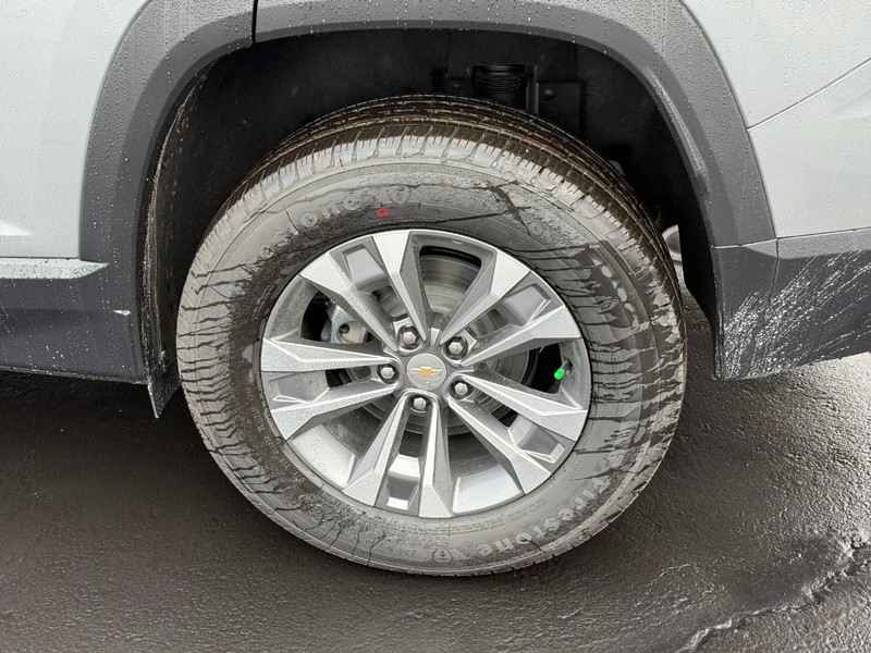 Chevrolet Equinox Vehicle Full-screen Gallery Image 4