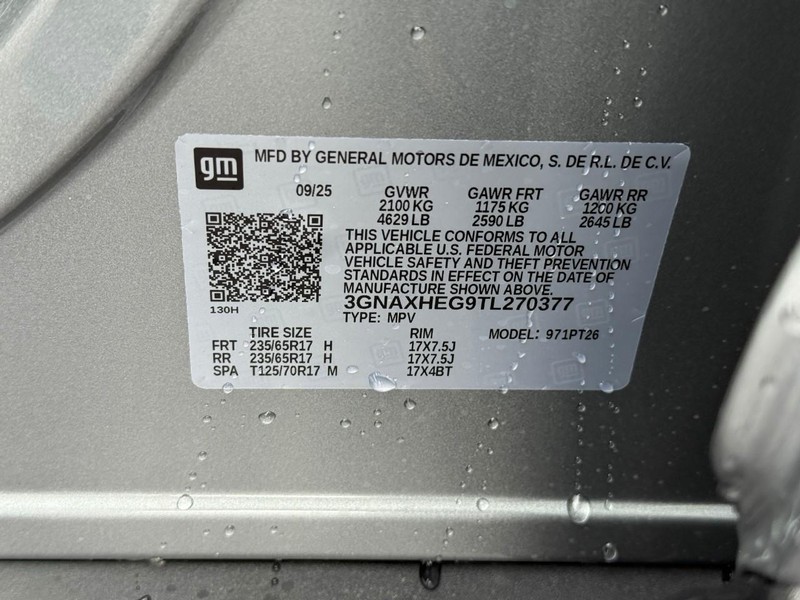 Chevrolet Equinox Vehicle Full-screen Gallery Image 16