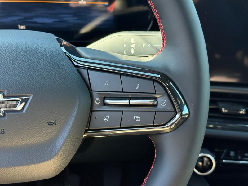 Chevrolet Equinox EV Vehicle Full-screen Gallery Image 13