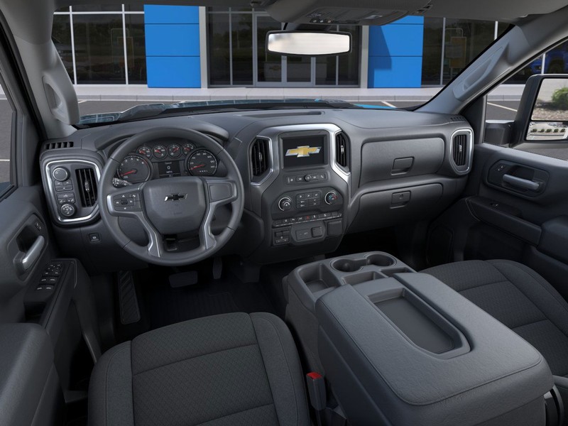 Chevrolet Silverado 2500HD Vehicle Full-screen Gallery Image 15