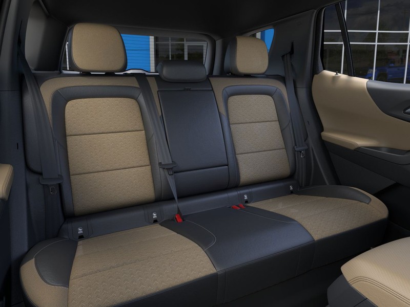 Chevrolet Equinox Vehicle Full-screen Gallery Image 17