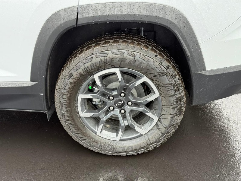 Chevrolet Equinox Vehicle Full-screen Gallery Image 4