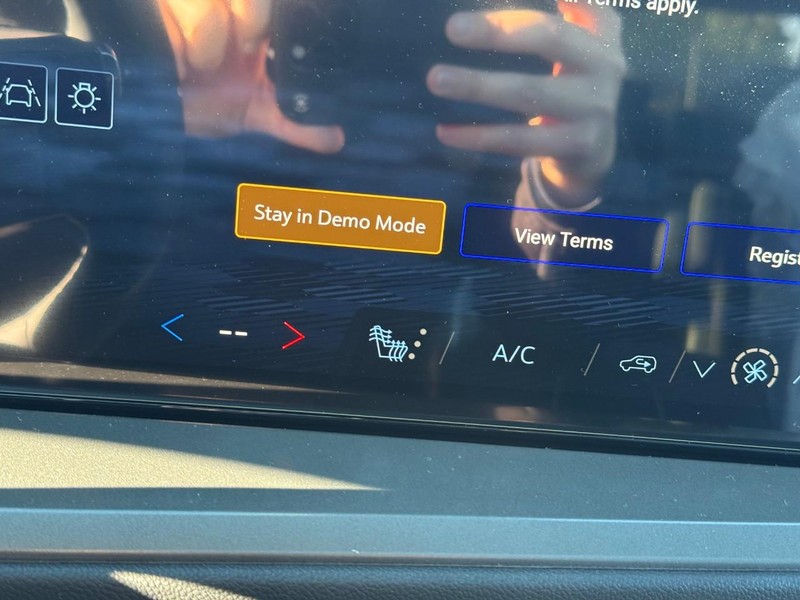 Chevrolet Traverse Vehicle Full-screen Gallery Image 14