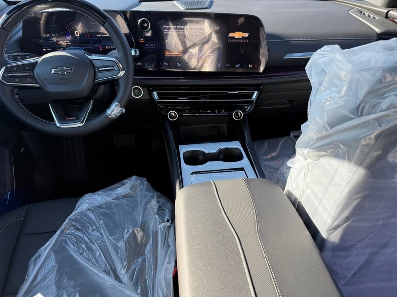 Chevrolet Traverse Vehicle Full-screen Gallery Image 8