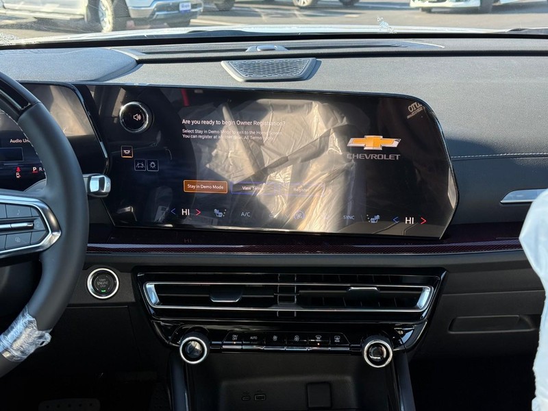 Chevrolet Traverse Vehicle Full-screen Gallery Image 10