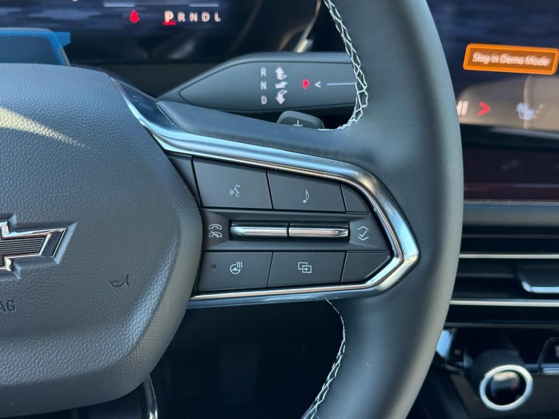 Chevrolet Traverse Vehicle Full-screen Gallery Image 15