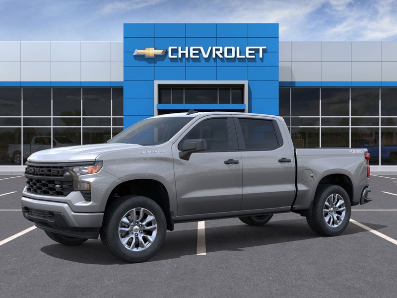 Chevrolet Silverado 1500 Vehicle Full-screen Gallery Image 2