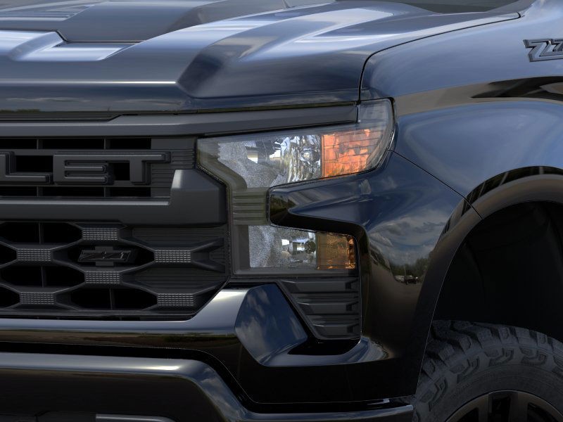 Chevrolet Silverado 1500 Vehicle Full-screen Gallery Image 10