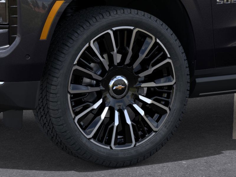 Chevrolet Suburban Vehicle Full-screen Gallery Image 9