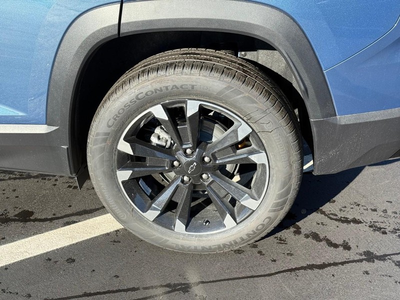 Chevrolet Equinox Vehicle Full-screen Gallery Image 4