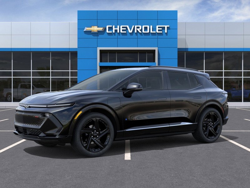 Chevrolet Equinox EV Vehicle Full-screen Gallery Image 2