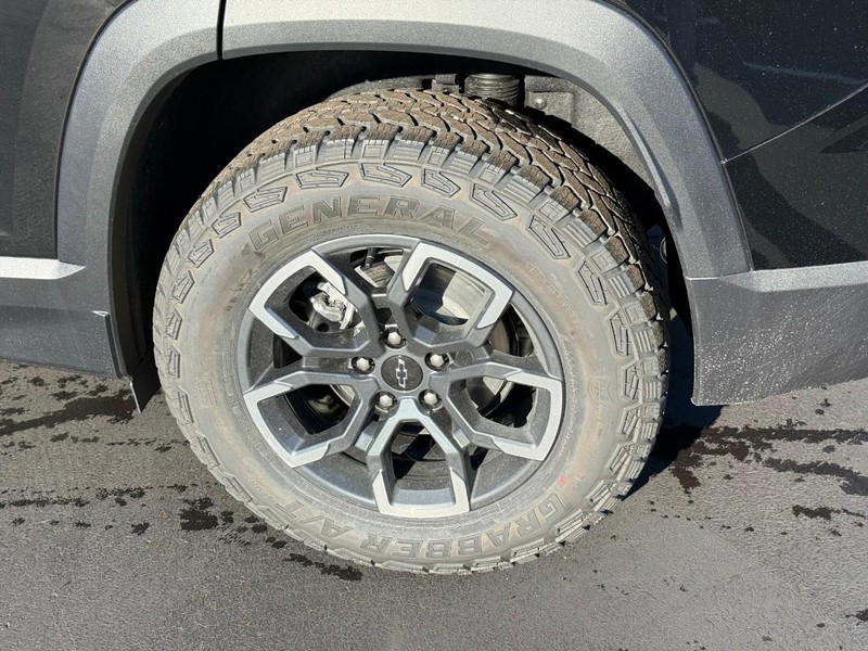 Chevrolet Equinox Vehicle Full-screen Gallery Image 4