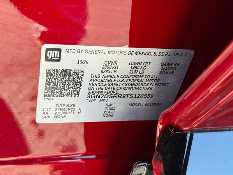 Chevrolet Equinox EV Vehicle Full-screen Gallery Image 18