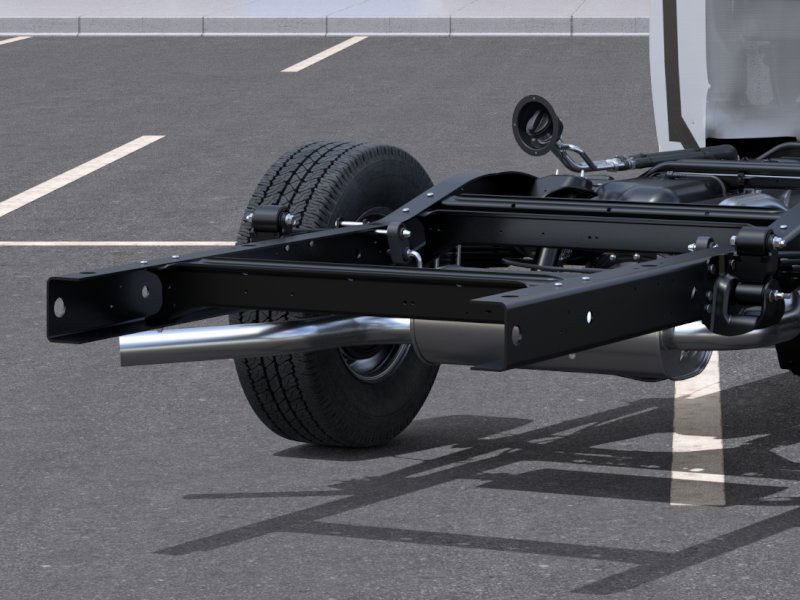 Chevrolet Express Commercial Cutaway Vehicle Full-screen Gallery Image 14